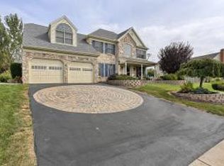 51 Duffield Dr, Lititz, PA 17543