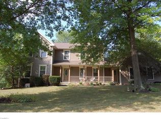 6839 Pinebrooke Dr, Hudson, OH 44236