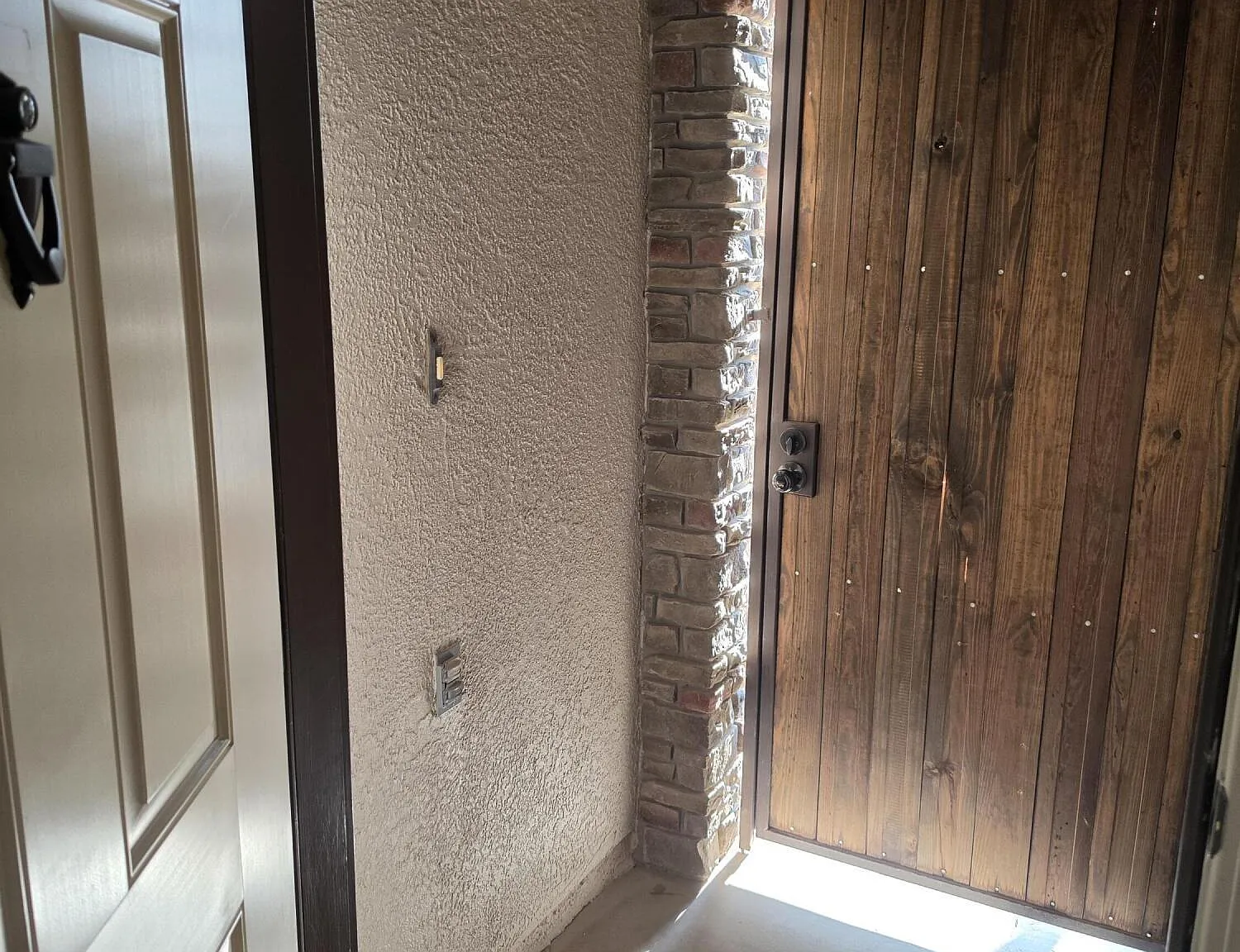 4 bed, 2.0 bath, 1807 sqft, $2,000 — Photo 3