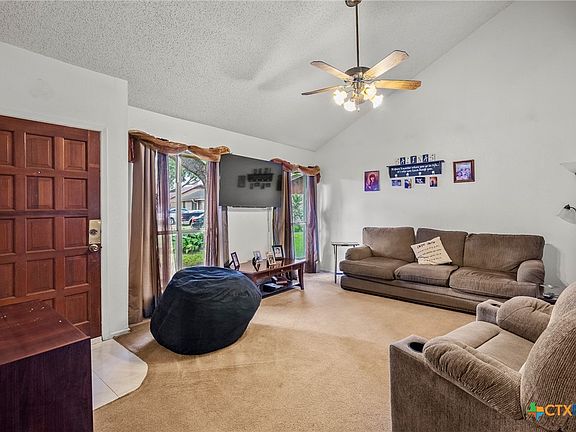 3rd image of 419 Antietam Dr