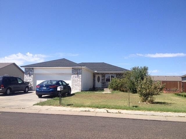 1st image of 1410 Pioneer Dr