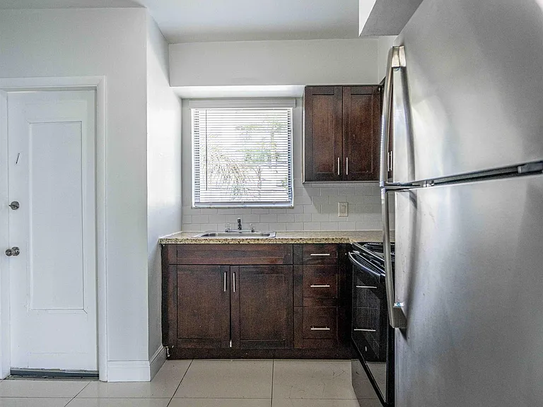 7927 East Dr #274 — Photo 18