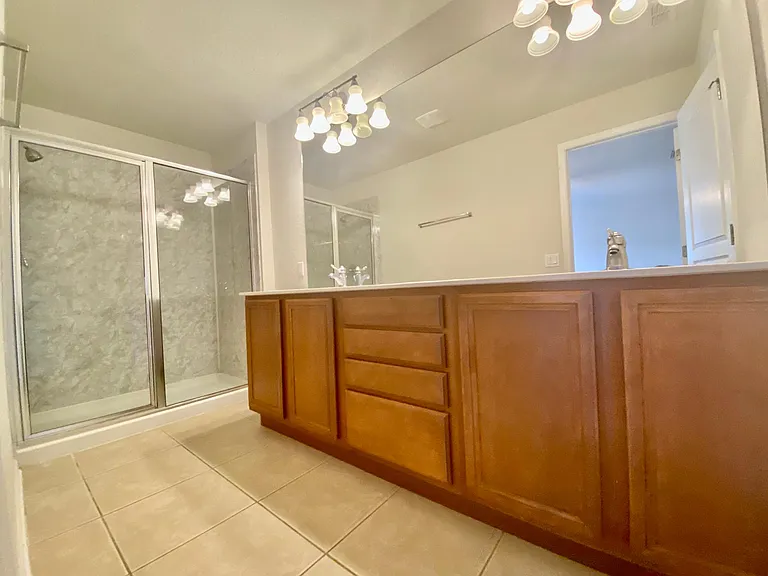 7718 Fairgrove Ave — Photo 16