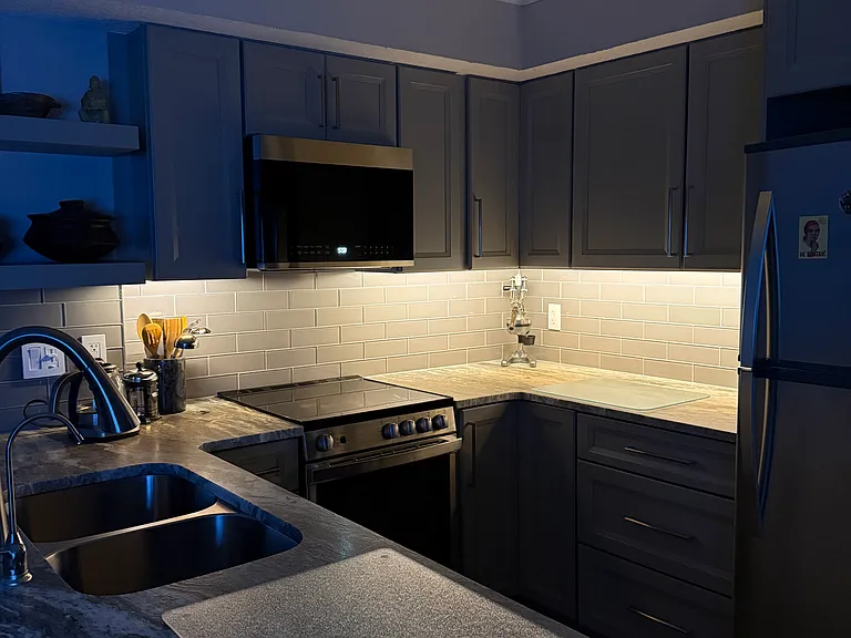 Kitchen under-cabinet lighting