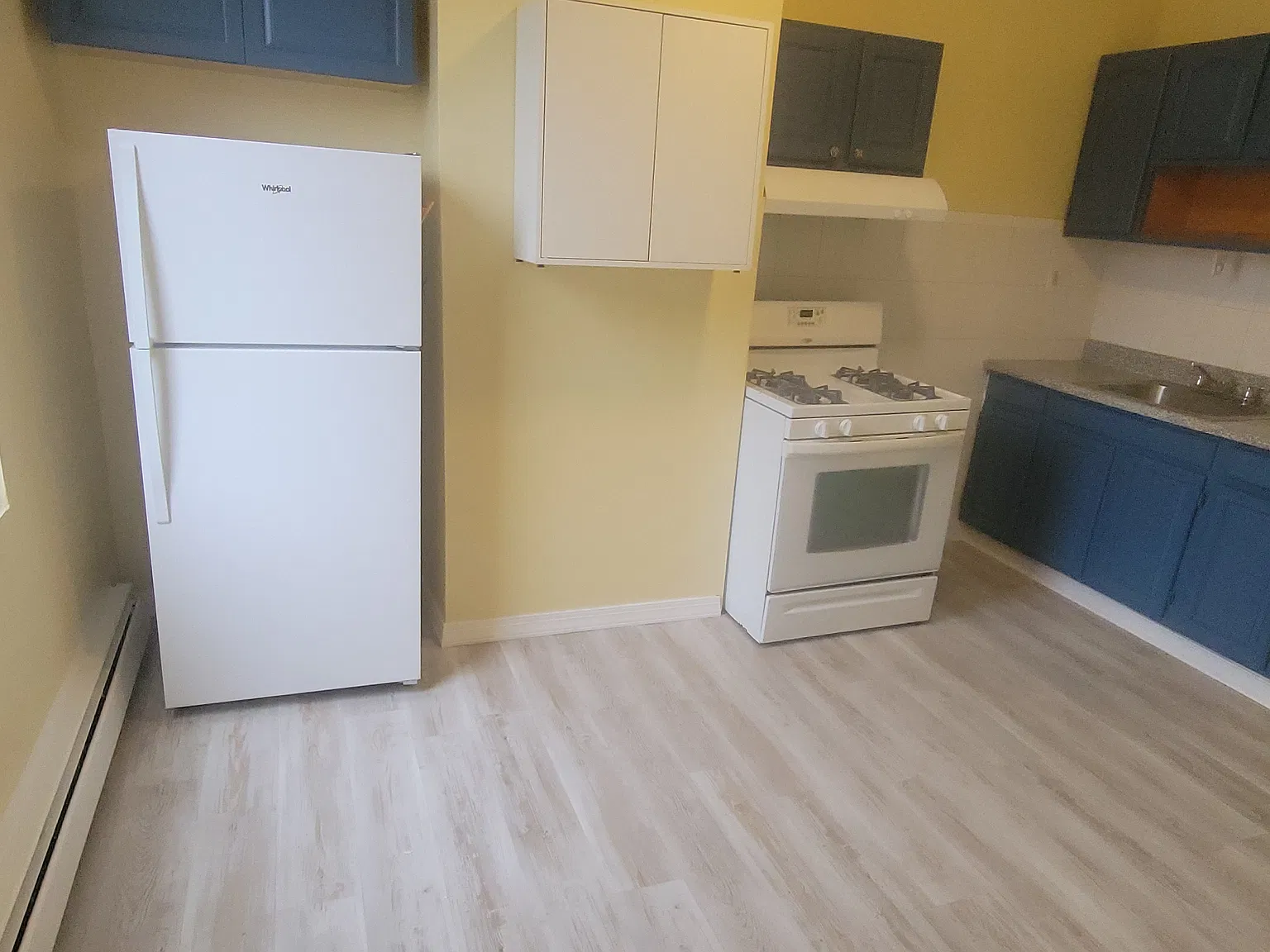 4 bed, $3,800 — Photo 4