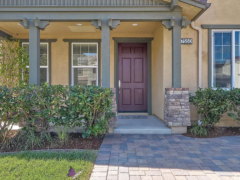 Black Granite Dr — Photo 17