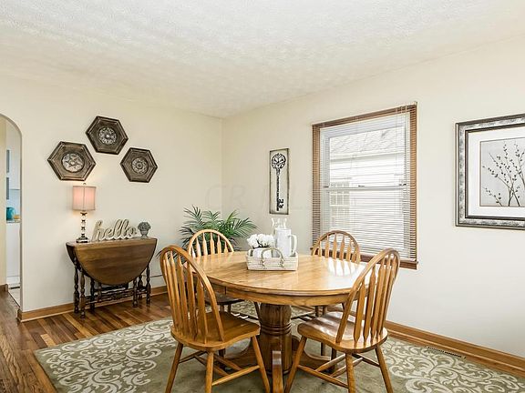 5th image of 417 E Beechwold Blvd