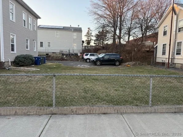 570 Grand Street, Bridgeport, CT 06604