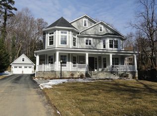 6217 Walhonding Rd, Bethesda, MD 20816