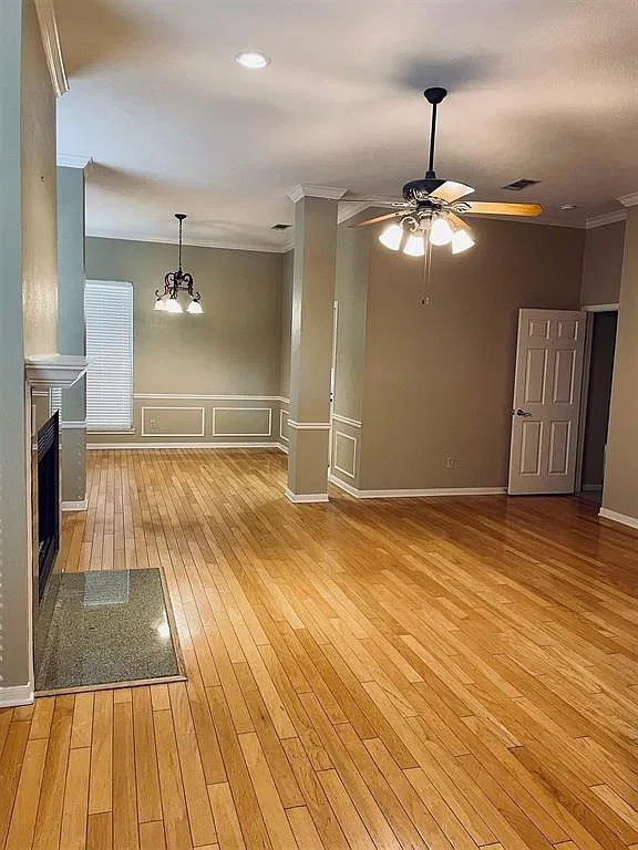 3 bed, 2.0 bath, 1682 sqft, $2,200 — Photo 4