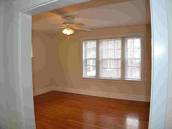 4th image of 1123 Bellevue Ave