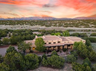 20 Rising Moon, Santa Fe, NM 87506