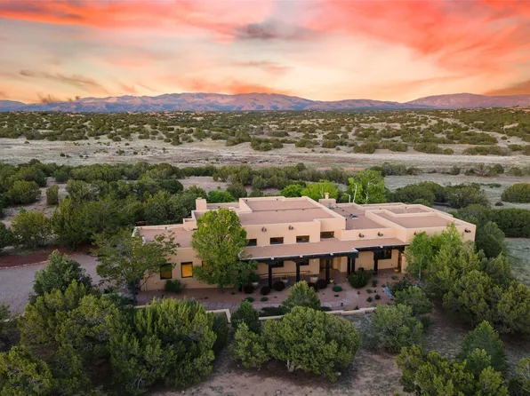20 Rising Moon, Santa Fe, NM 87506