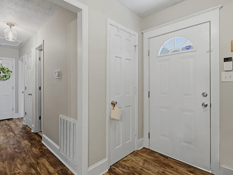 1531 Palmer Dr — Photo 6
