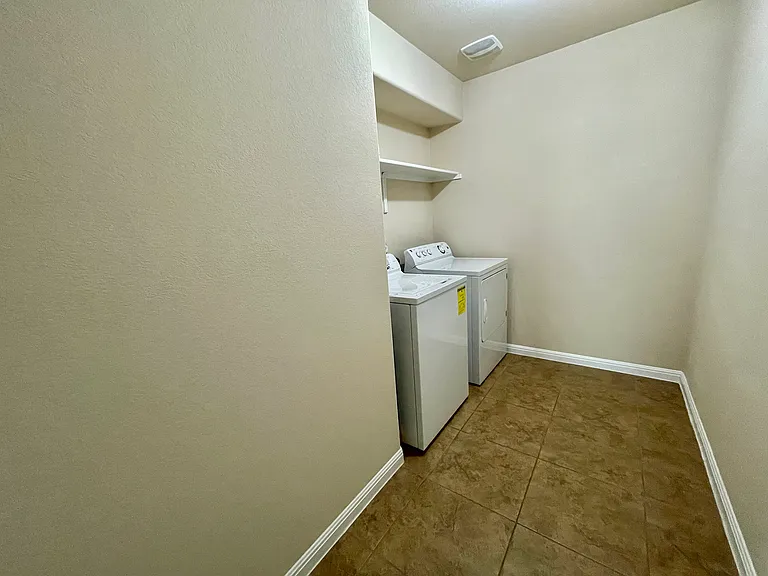 411 Purple Martin Ave — Photo 18