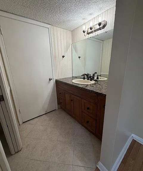 1750 N Congress Ave #201 — Photo 8