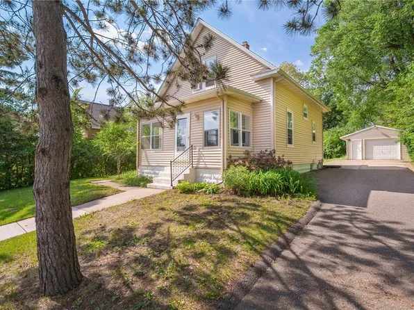 1528 Bellevue Avenue, Eau Claire, WI 54703