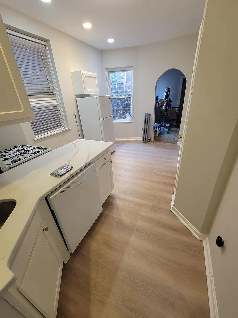 Charming & Updated 2-Bed in Prime Beacon Hill — Photo 1