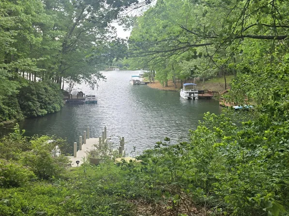 157 Overlook Cv, Fairfield Glade, TN 38558