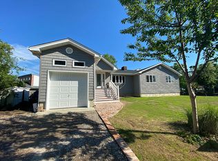 36 Ripplewater Ave, Massapequa, NY 11758