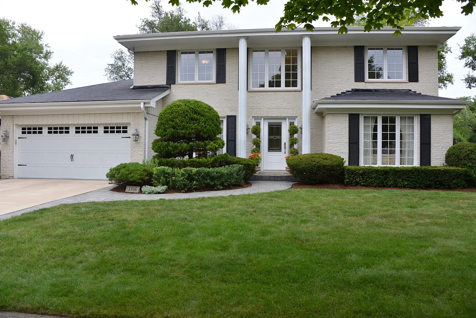 3316 Lakewood Ct photo 1