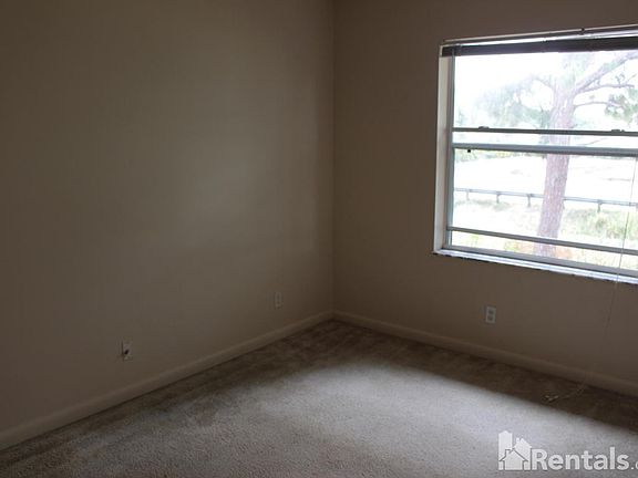 2nd image of 521 Cypress Way W
