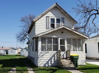 317 E Main St, Pipestone, MN 56164