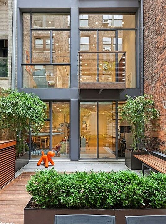 1st image of 35 W 71st St Fl 1