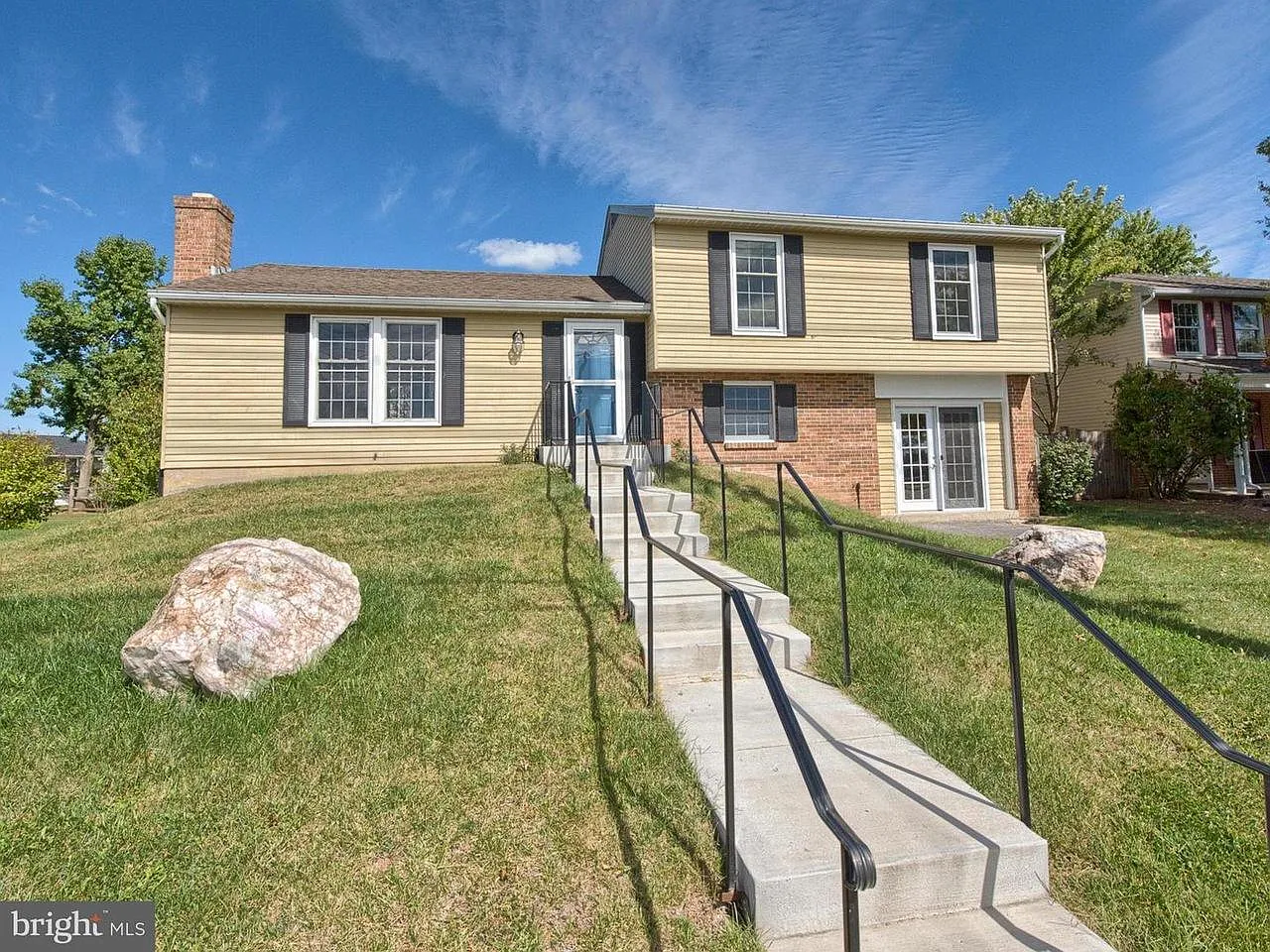 4 bed, 1776 sqft, $3,000 — Photo 1