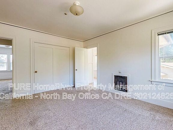 4th image of 537 Humboldt St APT 3