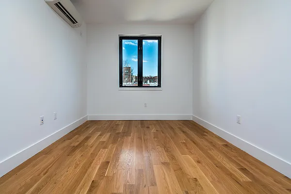 Rented by Nooklyn NYC LLC | media 12