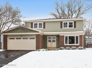 619 Bakewell Ln, Naperville, IL 60565