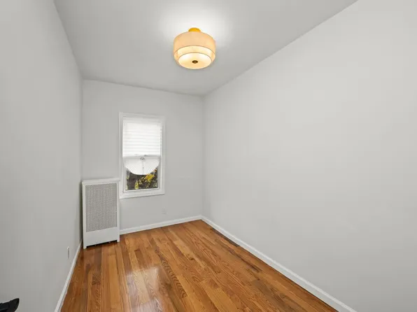 1246 Troy Avenue image 12 of 31