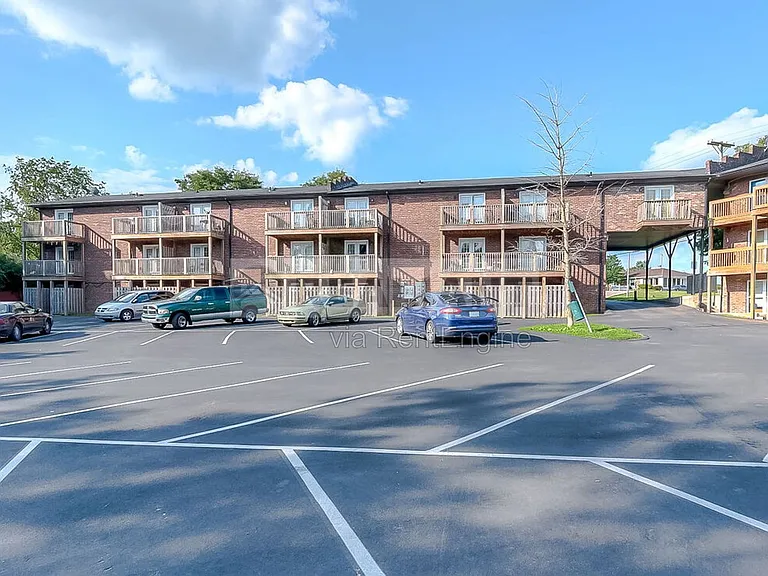 2021 Cambridge Dr #10 — Photo 25