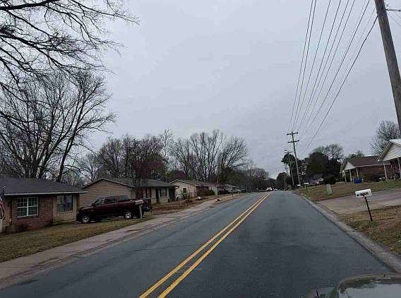 2nd image of 2203 Tyler St