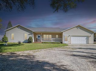 7333 S Shepherd Rd, Shepherd, MI 48883