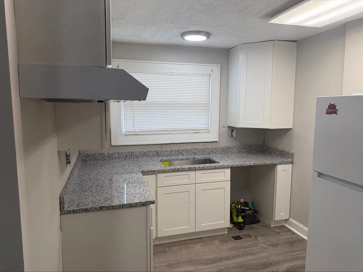3800 Hampton Ave. — Photo 3