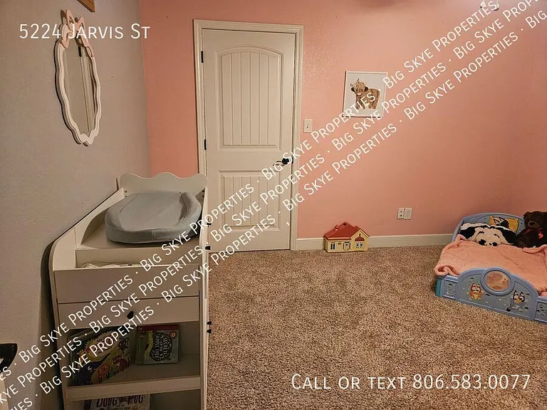 5224 Jarvis St — Photo 6