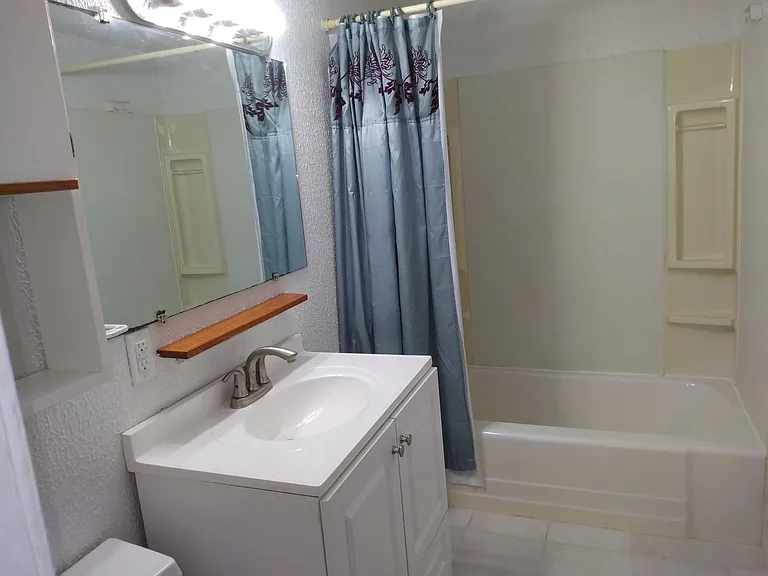 1919 W North A St #2 — Photo 15