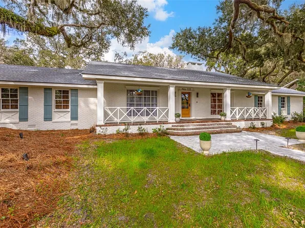 111 Youngwood Dr, Saint Simons Island, GA 31522