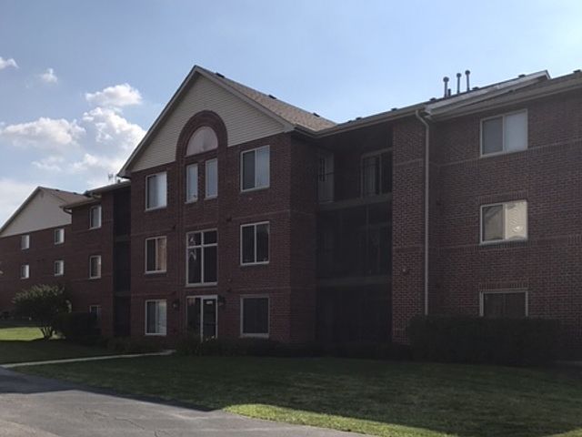 1st image of 6970 Heritage Cir #5-1B