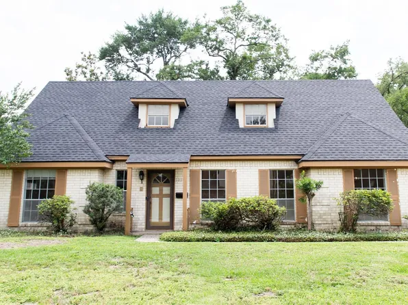 10111 Kerrwood Ln, Houston, TX 77080