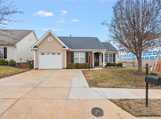 1623 Faircrest Ln, Greensboro, NC 27406