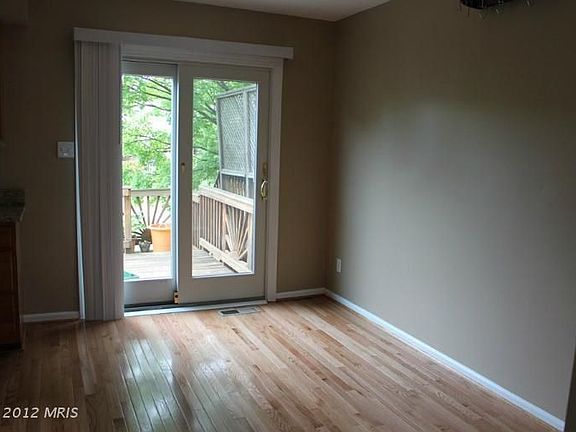 4th image of 44005 Falmouth Ct