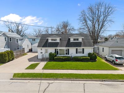 241 Sunset Dr, Menasha, WI, 54952