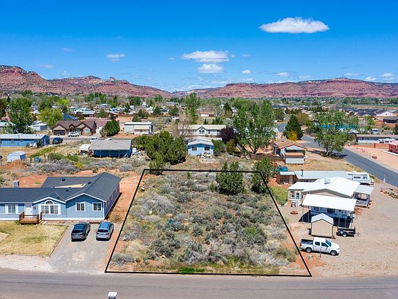 2nd image of 450 W Navajo Dr