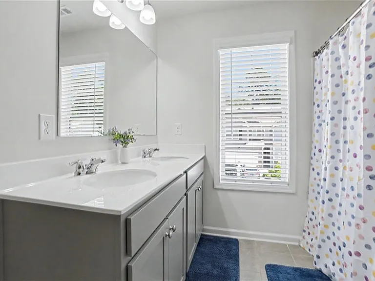 723 Woodstock Grove Dr — Photo 34