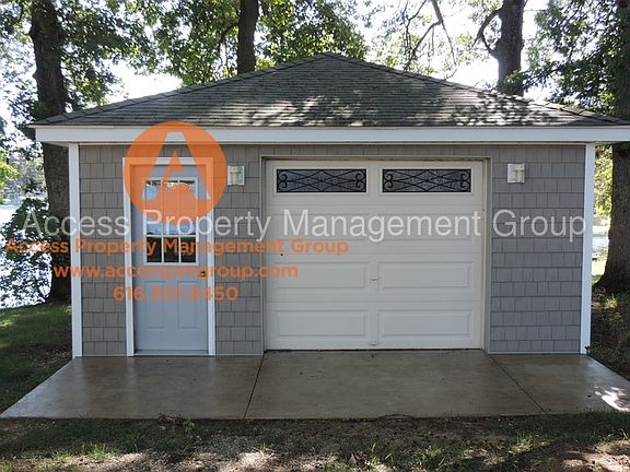 3rd image of 1733 S Crooked Lake Dr