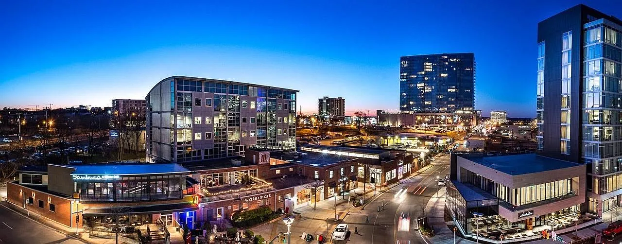 1 bed, 840 sqft, $2,400 — Photo 1