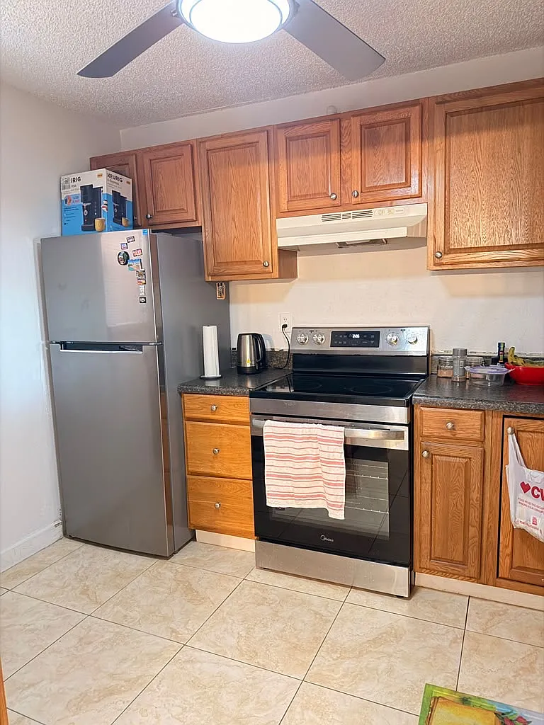 2 bed, 835 sqft, $1,000 — Photo 3